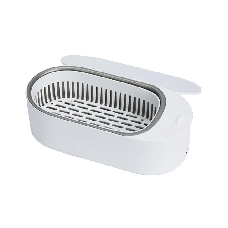 White Ultrasonic cleaning machine